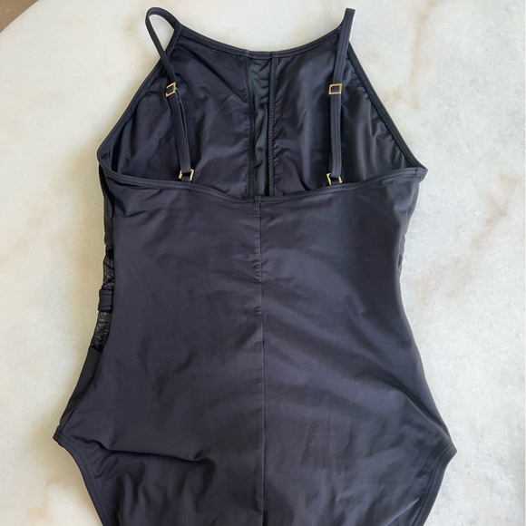 SALE! $12! La Blanca One Piece Black Swimsuit Swimwear Sheer Swim Resortwear - Picture 5 of 8